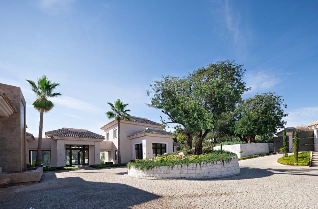 PHOTO-2025-12-05-10-56-54 6